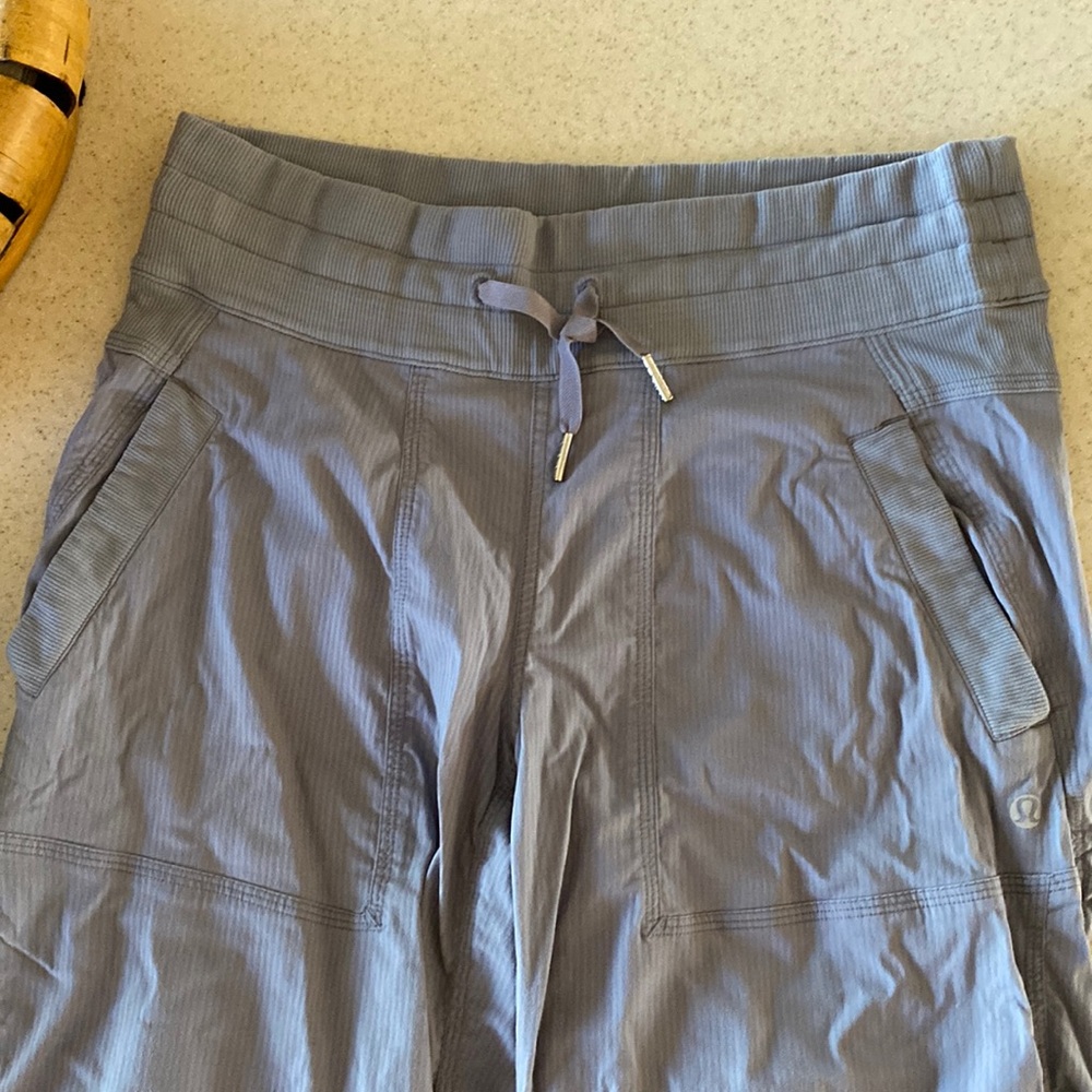 Lululemon Dance Studio crops